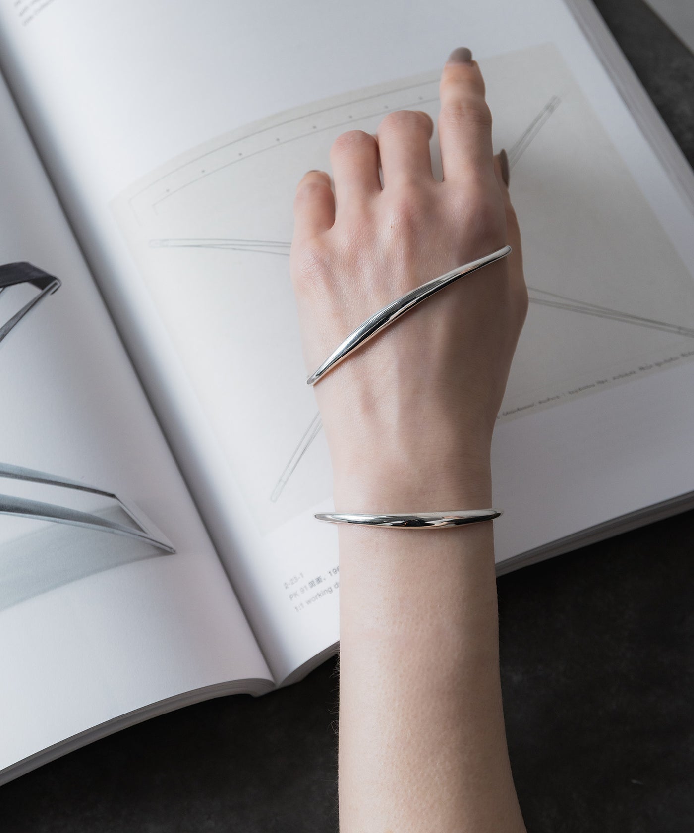 ISOLATION】 Curve Bangle /ISB-0303(SILVER) – ISOLATION JEWELRY