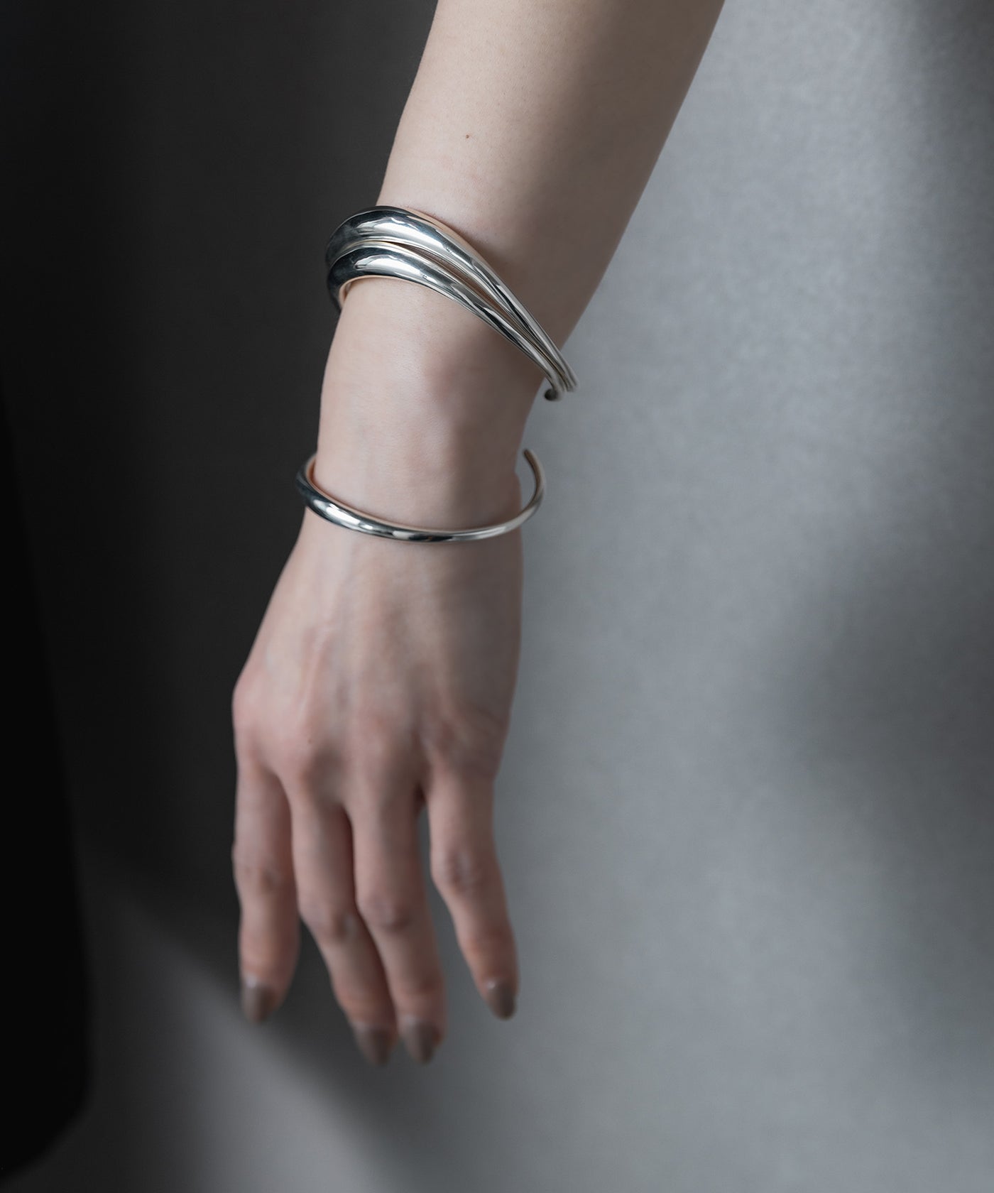 ISOLATION】 Curve Bangle /ISB-0303(SILVER) – ISOLATION JEWELRY