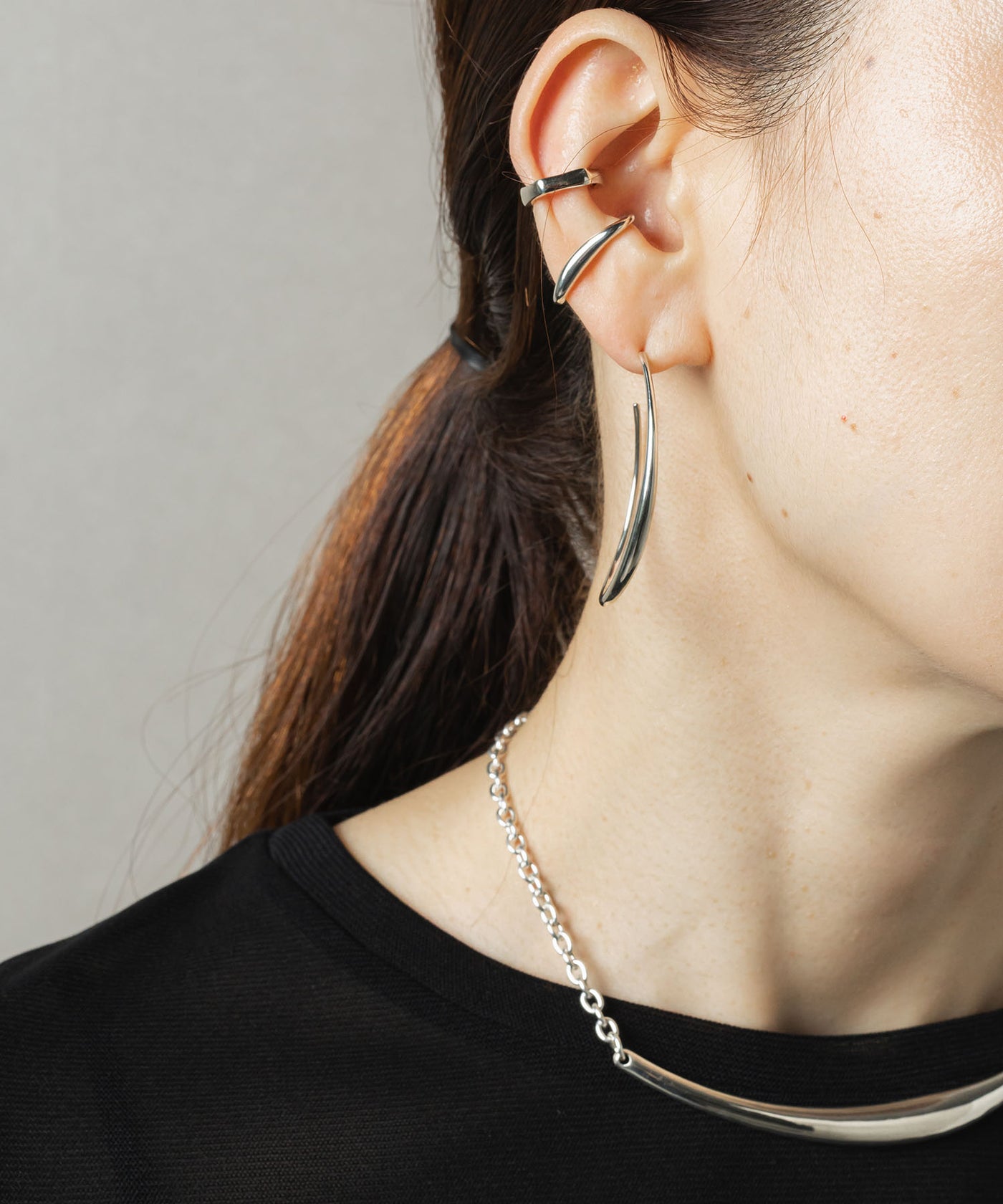 ISOLATION】Minimal Curve Hoop/ISP-0308(SILVER) – ISOLATION JEWELRY