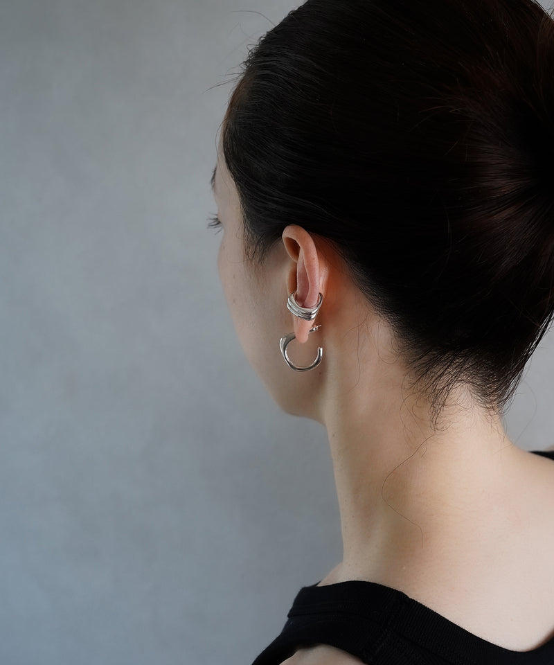 ISOLATION】Sculpture Hoop Pierce/ISP-0307(SILVER) – ISOLATION JEWELRY