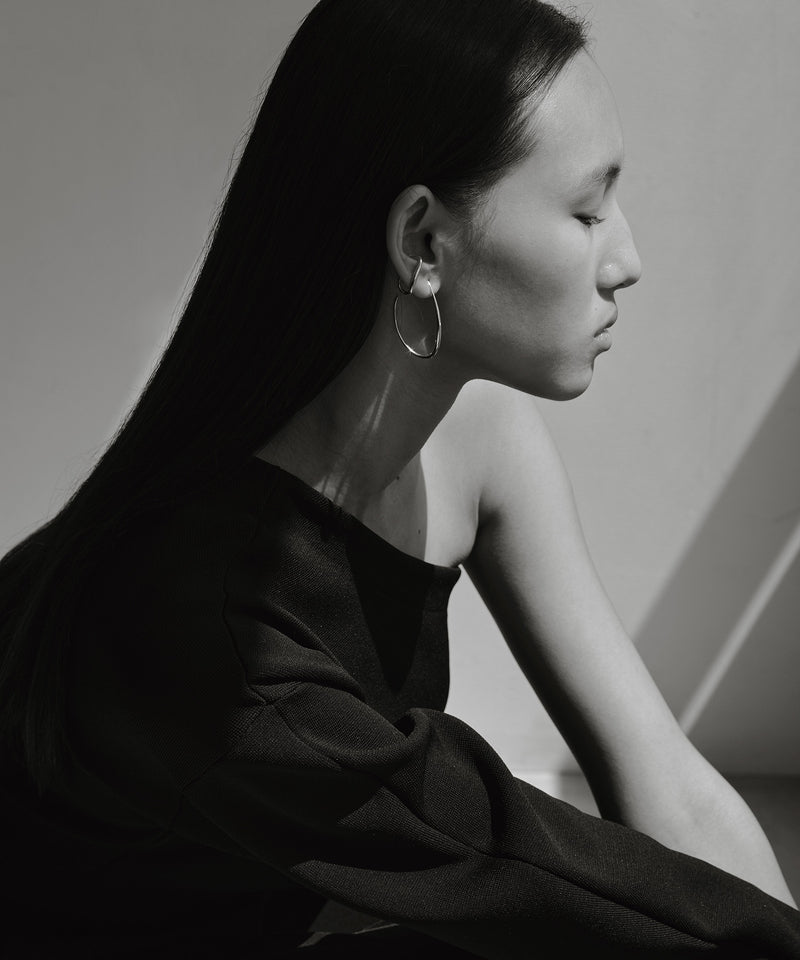 【ISOLATION / アイソレーション】Minimal Curve Hoop/ISP-0308(SILVER)