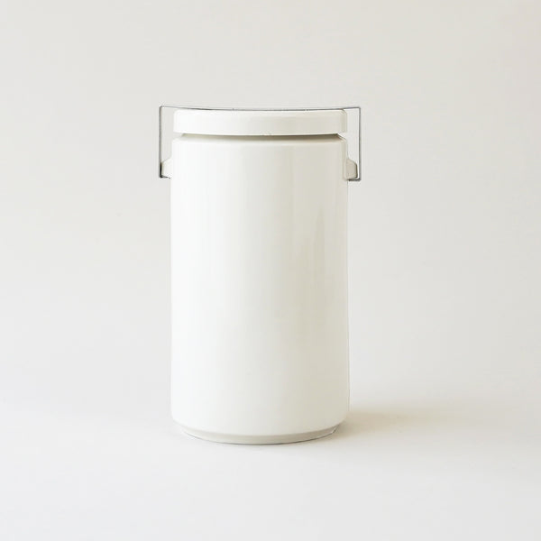 岩田哲宏 さん　キャニスター　low DSC05702_600x600_crop_center.