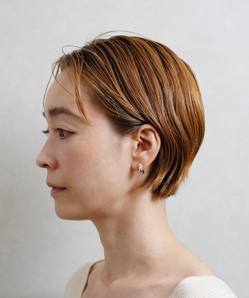 【ANNIKA INEZ / アニカイネズ】MINI AMPLE HINGE HOOPS / ピアス /14k gold filled